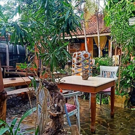 Santhiku Hotel & Spa โลวินา ภายนอก รูปภาพ