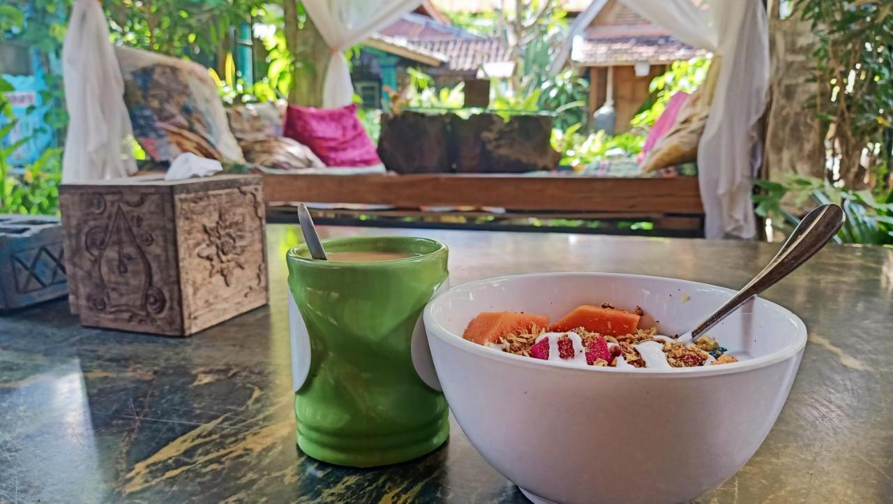 Santhiku Hotel & Spa โลวินา ภายนอก รูปภาพ