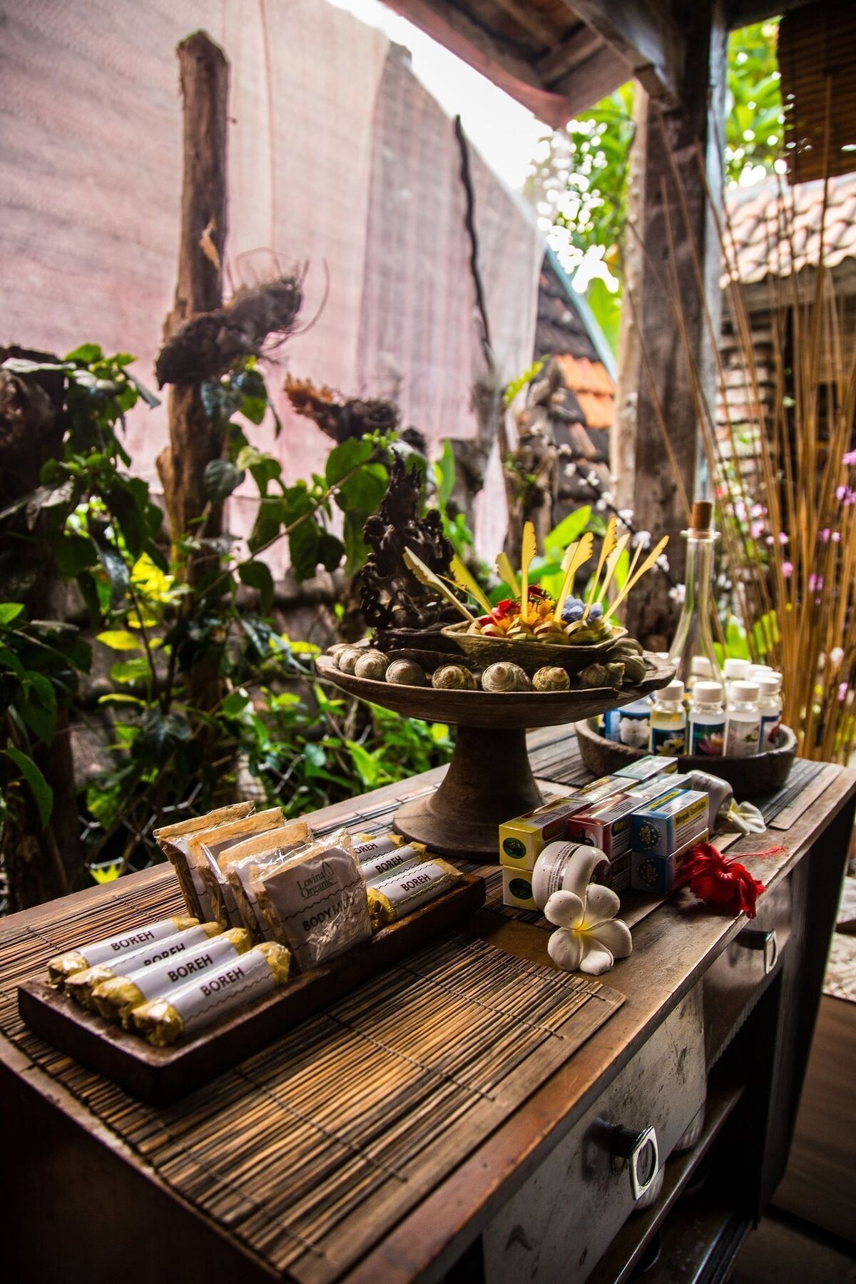 Santhiku Hotel & Spa โลวินา ภายนอก รูปภาพ
